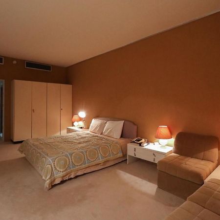 Hotel Mena Al Diyar 114 Rijád Exteriér fotografie